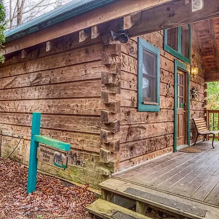 Mountain Eden, Hot Tub, Resort Pool, Wifi, 1089 Free Tickets Each Paid Day, Dollywood And More Gatlinburg Exterior photo
