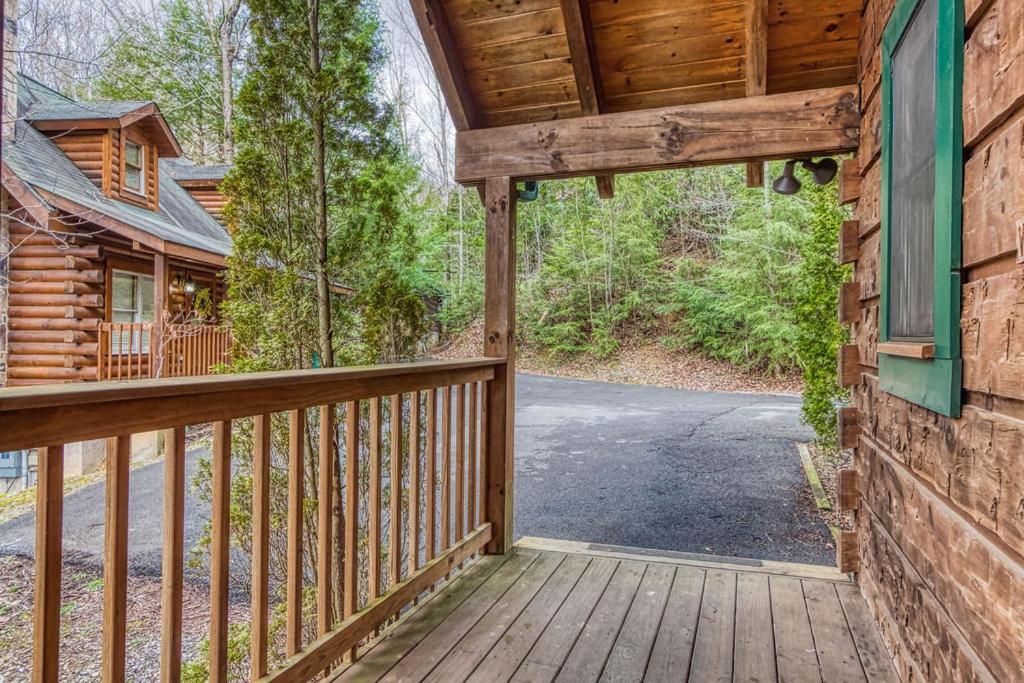 Mountain Eden, Hot Tub, Pool, Wifi, 1089 Free Tickets Each Paid Day, Dollywood And Appartamento